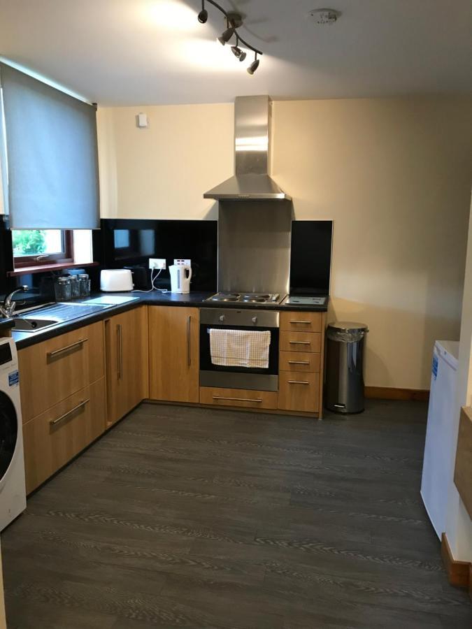 No 5 Newly Refurbished 4 Bedroom House Cononbridge Екстериор снимка